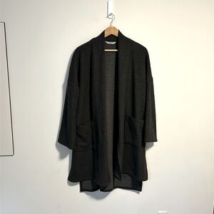 Muriel Dombert Wool sweater/jacket, grey size 10.  Excellent condition